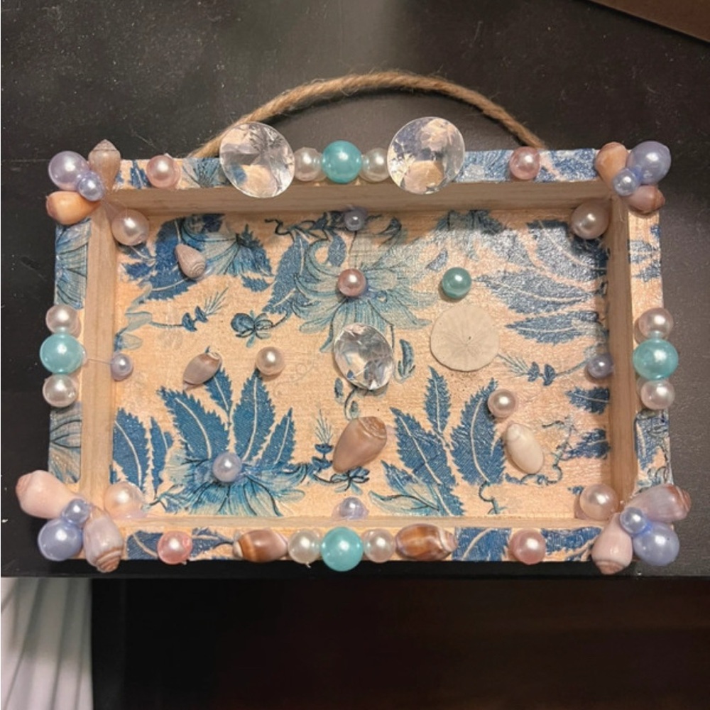 Malibu Seashell and Pearl Wall Hanging